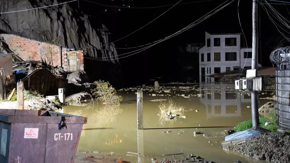 Efectos del desborde del río Pasajahuira, en la zona de Bajo Llojeta, en La Paz, hace algunas semanas. APG